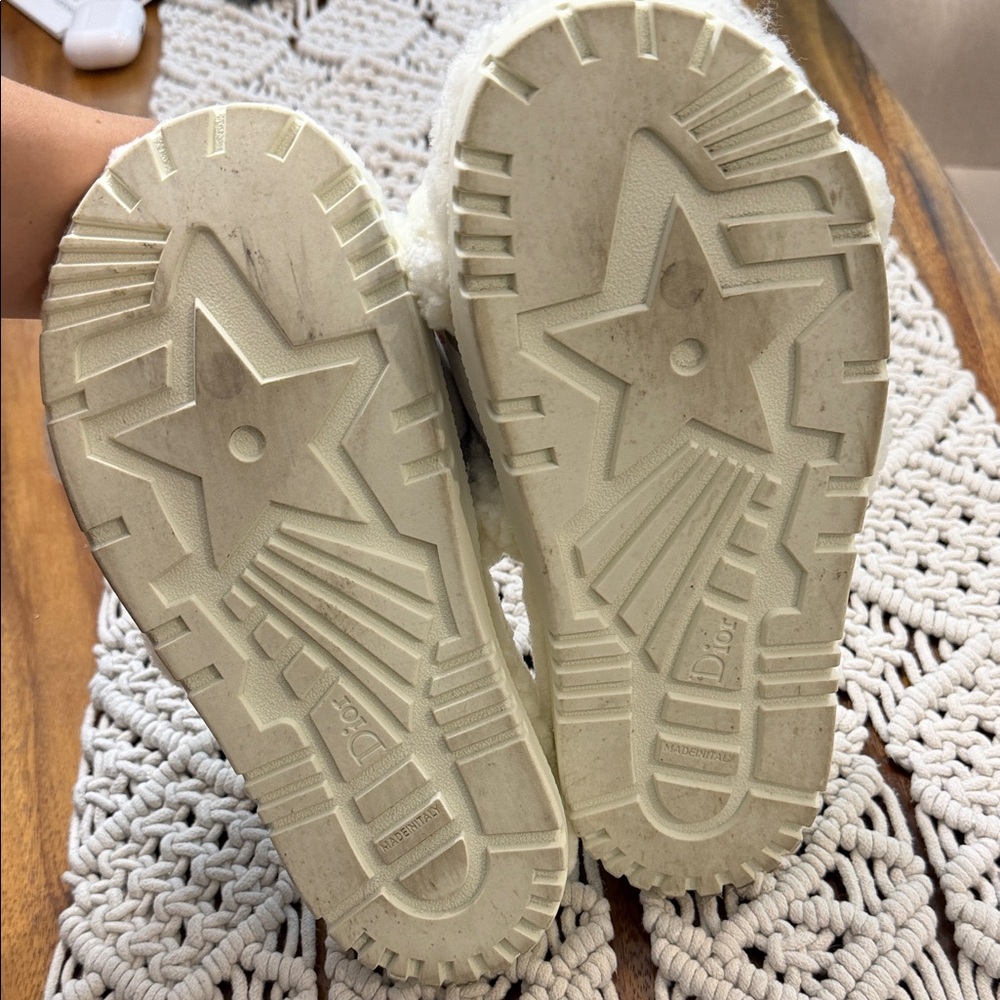 Dior Cream Fuzzy Slides - Picture 3 of 6